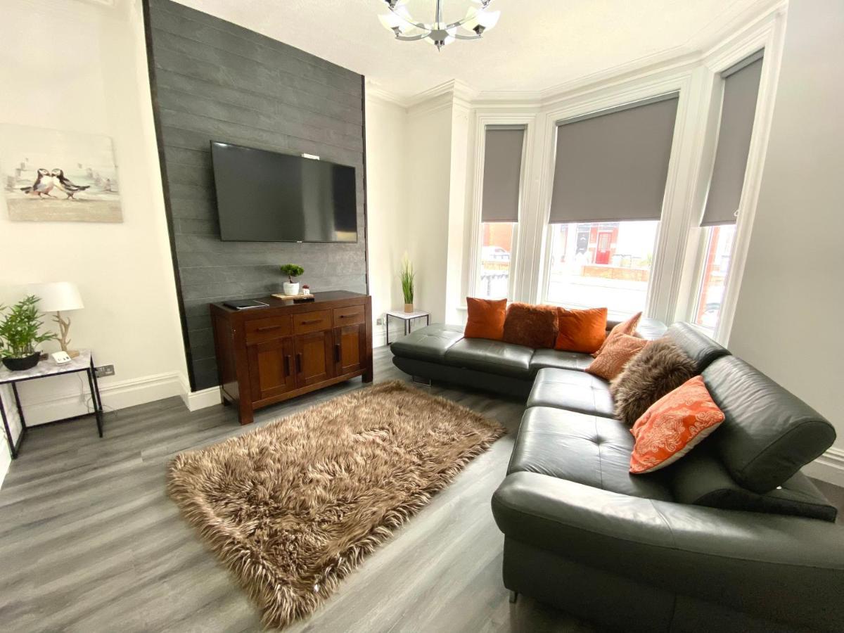 Warley House 4 Bed -Blackpool North -Family House Esterno foto